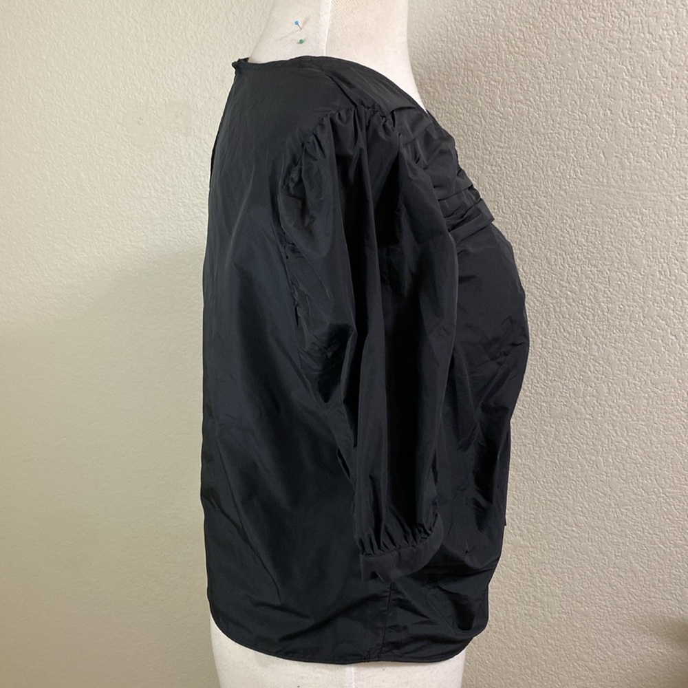 NWT H&M black lightweight short sleeve v neck gathered fabric size 10 - Picture 2 of 4